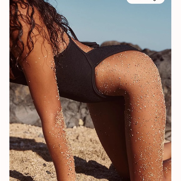 New Free People free-est Amber One-Piece Swimsuit Black Medium - Picture 9 of 11
